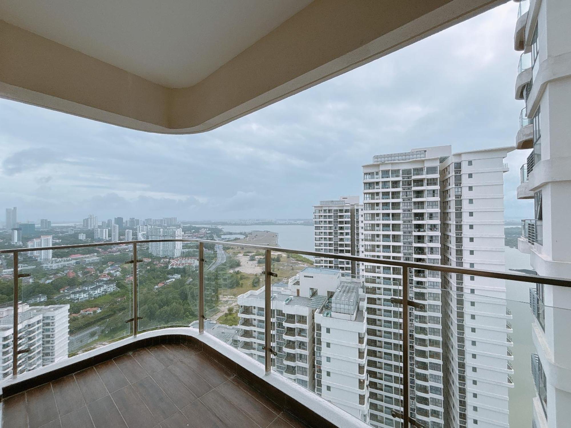 Country Garden Danga Bay By Lions Bay Apartment Johor Bahru Room photo